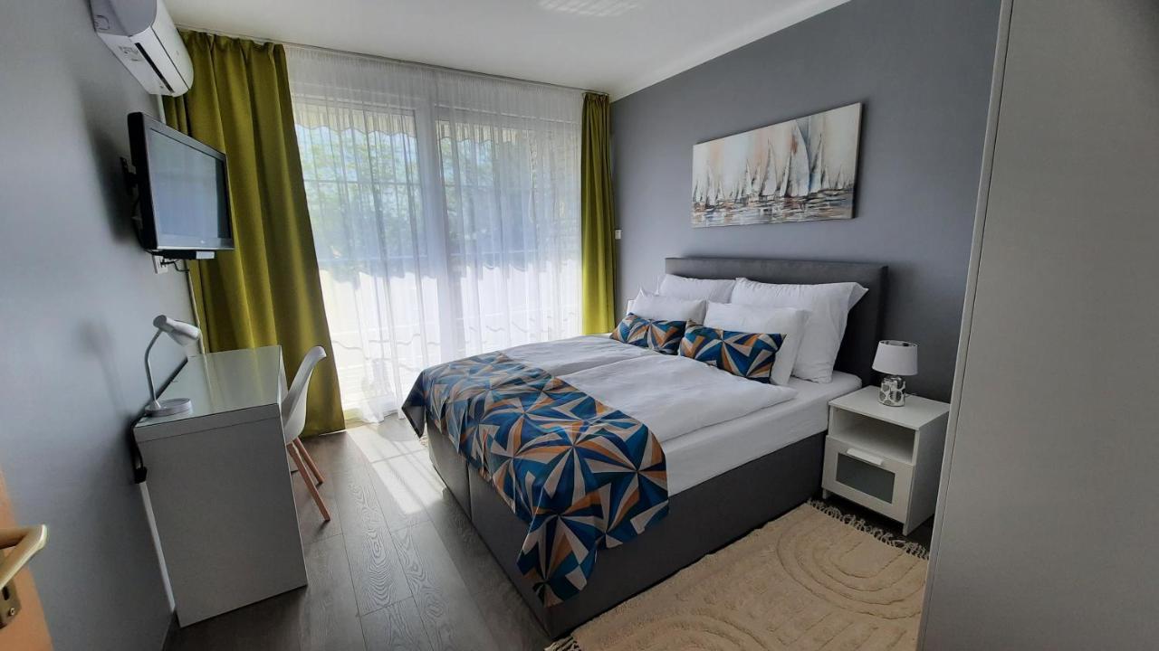 Balaton Legendaja Apartman Siofok Exterior photo